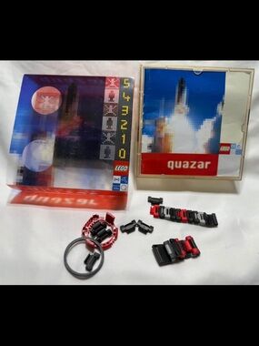 adidas Magnetic Quazar-Style Building Set - Black & Red